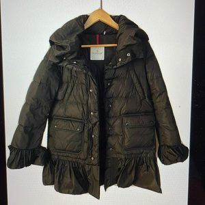 Gently pre-owned Moncler Serre puffer coat size 1 black